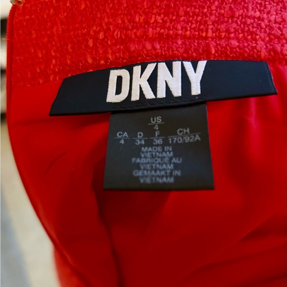 DKNY Women’s Tweed Chic Red A-Line Mini Skirt Size 4 - Picture 2 of 6